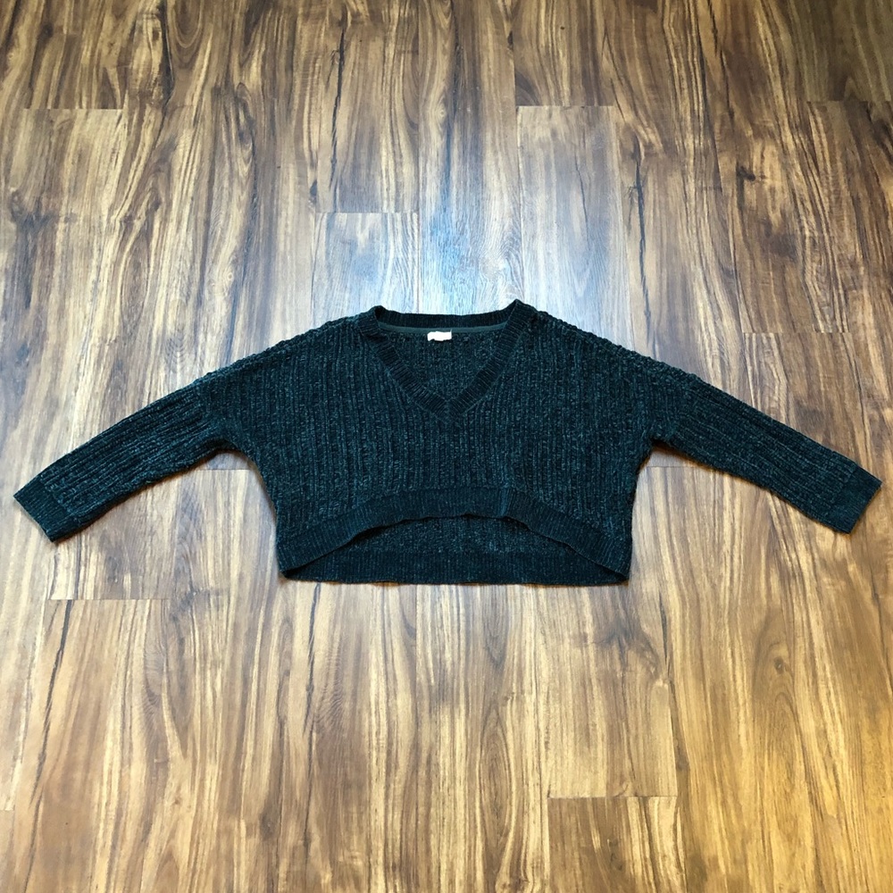 SOLD Silence + Noise Chenille Crop Green Sweater
